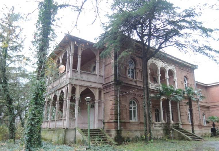 На обустройство туристического комплекса в бывшем  дворце Анановых будет потрачено более 4 млн лари