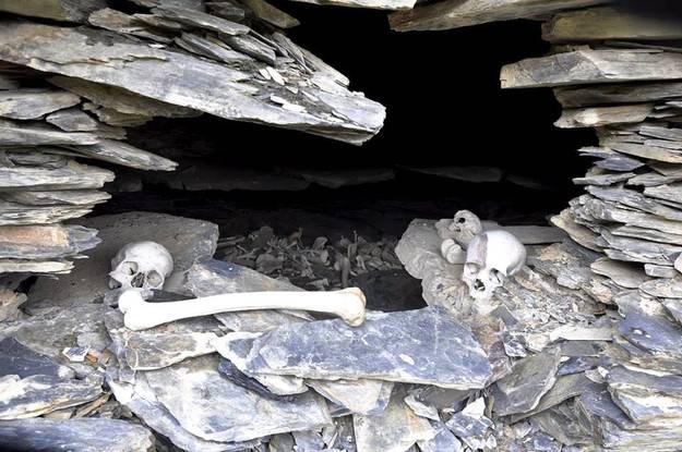 "В захоронении мы обнаружили скелет матери, прикрывающей ребенка...» - деревня в Хевсурети, которую выкосила  чума