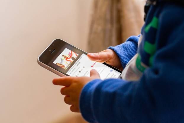 Что надо обязательно сделать, если ваш ребенок часто пользуется  Youtube-ом и «Гуглом»