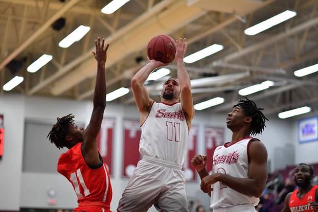 Грузин, вписавший свое имя в историю Мичиганского университета – история успеха 23-летнего баскетболиста и студента