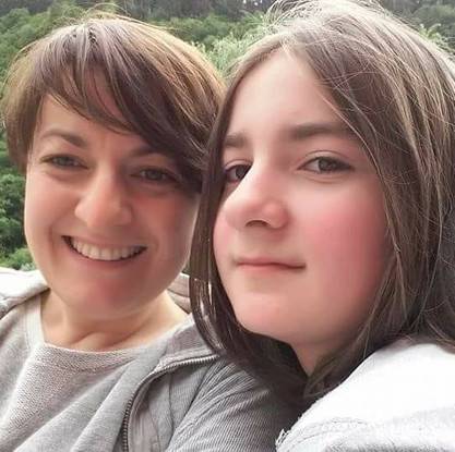 «Эти тревожные сигналы указывают на участие в коварной игре», - мать, по словам которой ее 13-летняя дочь стала жертвой «Синего кита», предупреждает родителей