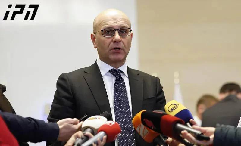 Иване Мачавариани - Если взвесить риски и бенефиты, это само говорит, что на данном этапе самым разумным решением является воздержаться от полетов