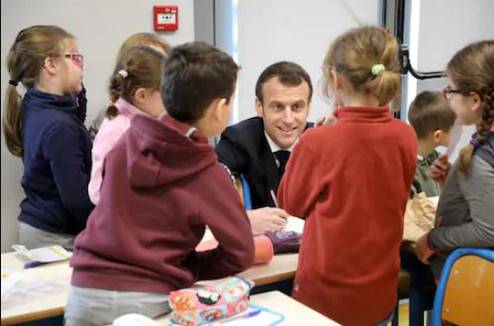 Слова «мама» и «папа» во Франции заменят «родитель 1» и «родитель 2”