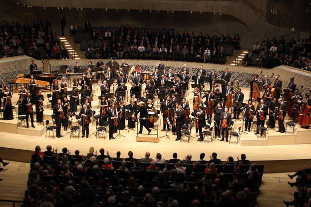 Национальный оркестр требует вернуть ему Тбилисскую филармонию