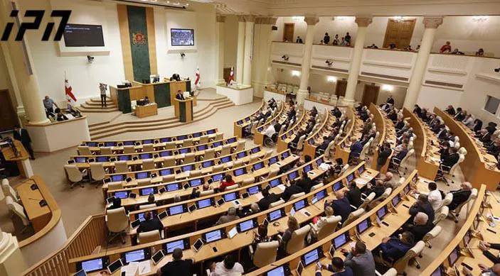 Право применять ограничительные мероприятия без объявления чрезвычайного положения продлено правительству до конца 2020 года