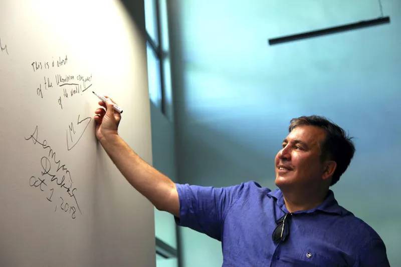 Михаил Саакашвили призывает оппозиционные партии к созданию единого избирательного списка