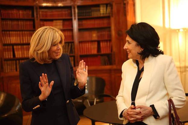 Саломе Зурабишвили в гостях у Брижит Макрон