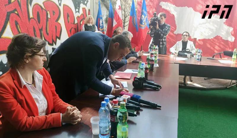 Оппозиционные партии подписали соглашение, согласно которому, они не создадут коалиционное правительство с «Грузинской мечтой»