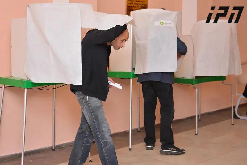 В Грузии проходят парламентские выборы