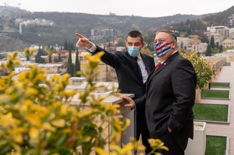 «Я прилетел туда, чтобы поддержать наших свободолюбивых друзей» - какие фото публикует и что пишет Майк Помпео о своем визите в Грузию