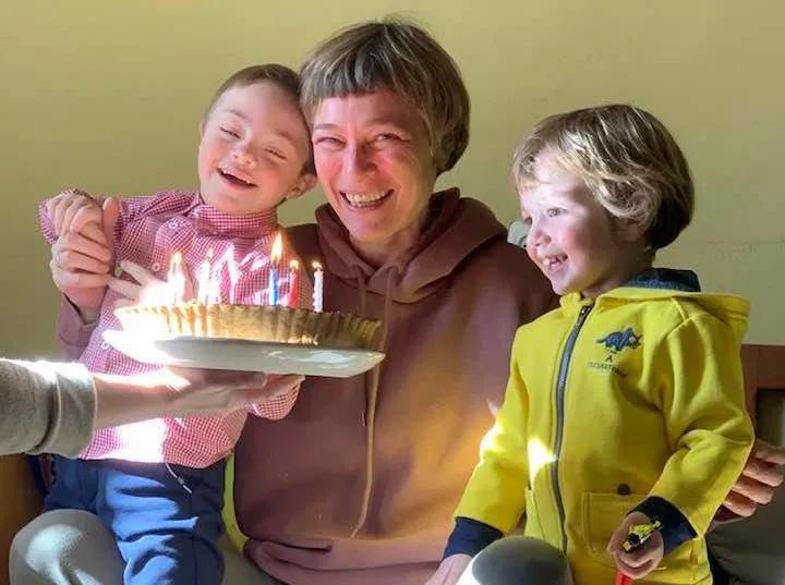 «Темо 6 лет» - Фото юбиляра-сына Георгия Маргвелашвили и Маки Чичуа