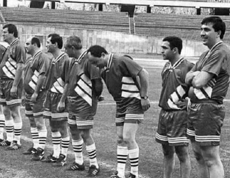 «Футболист» Михаил Саакашвили - Фото из архивов экс-президента: «Грузинские политики оказались сильнее украинских»