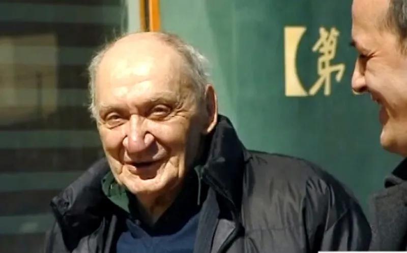 Скончался писатель Гурам Дочанашвили