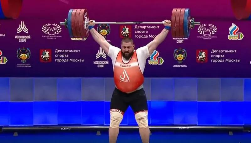 2 мировых рекорда и 3 золотые медали – Лаша Талахадзе в пятый раз выиграл чемпионат Европы