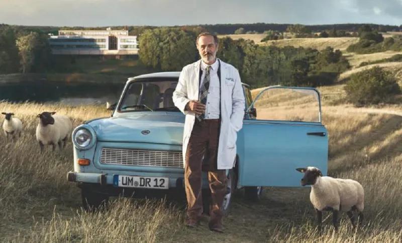 Мераб Нинидзе играет главную роль в немецком мини-сериале – по словам актера, этой ролью особенно довольна мама, потому что на этот раз не увидит сына в роли гангстера