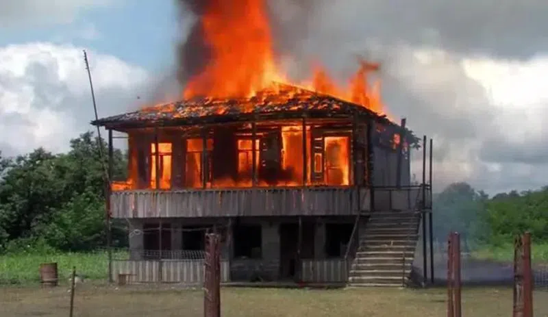 По обвинению в изнасиловании 8-летней девочки в одном из сел муниципалитета Мартвили задержаны отец и сын