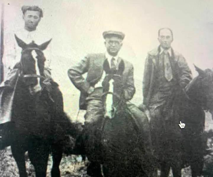 Три великих грузина на одном фото - Коко Гамсахурдиа публикует уникальное фото