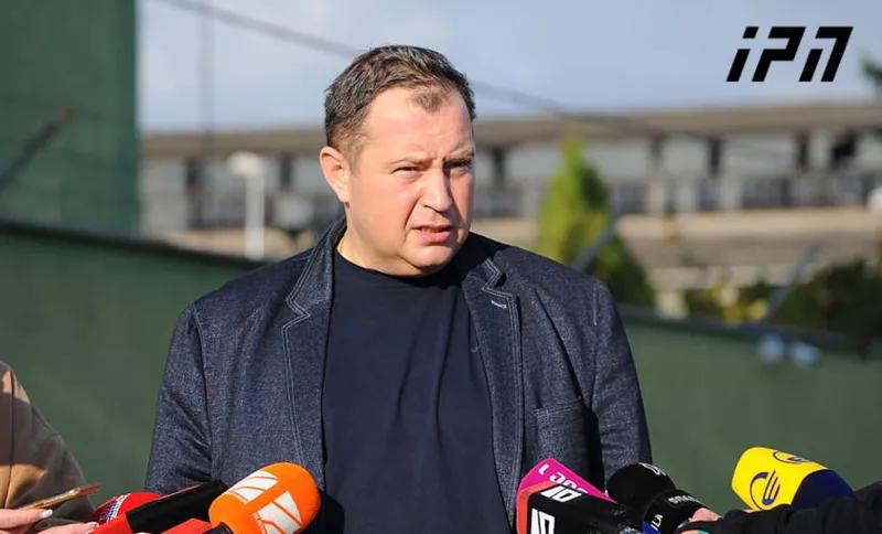 Украинский врач Михаила Саакашвили – С сегодняшнего дня Саакашвили отказывается от медицинского наблюдения, от анализов и тех медицинских процедур, которые облегчают ему процесс голодовки