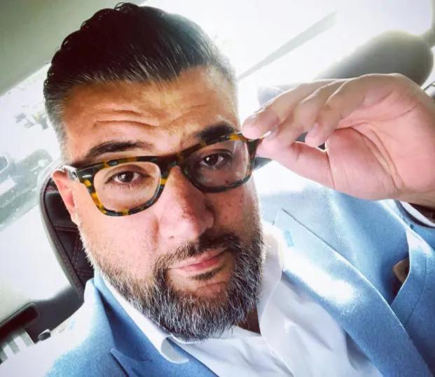 «Я здесь никому оказался не нужен… Решил продать квартиру, закрыть банковскую историю и снова уехать в Москву» — Ачи Пурцеладзе о финансовом кризисе и распавшейся семье