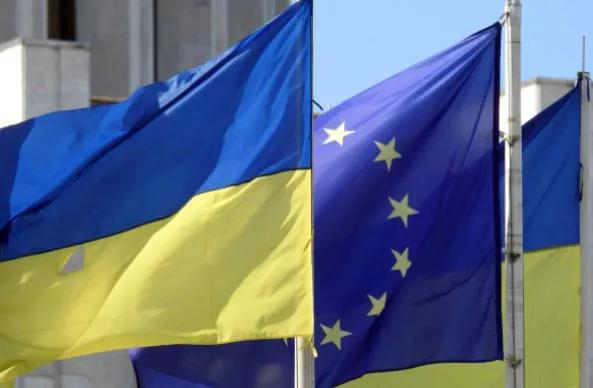Европарламент принял резолюцию, призывающую институты Евросоюза работать над предоставлением Украине статуса кандидата