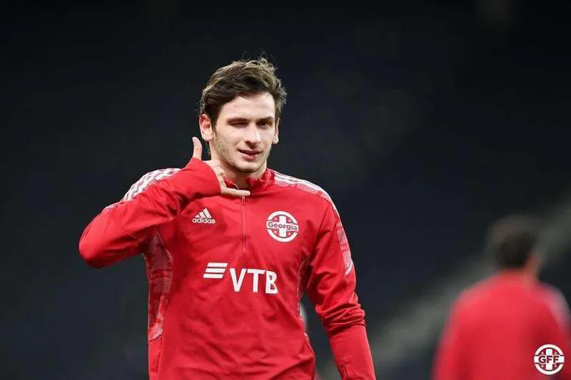 Хвича Кварацхелия будет играть в батумском «Динамо»