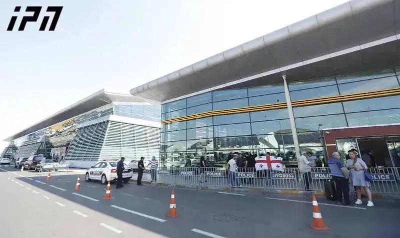 Делегация парламента Грузии во главе с Шалвой Папуашвили отправилась в Украину