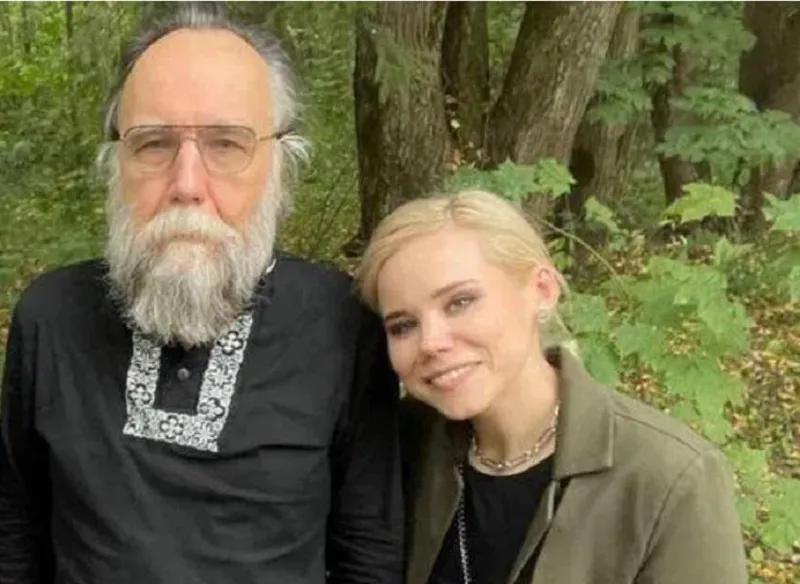 В России взорван автомобиль дочери Александра Дугина, в результате чего Дарья Дугина погибла - распространяются кадры взрыва