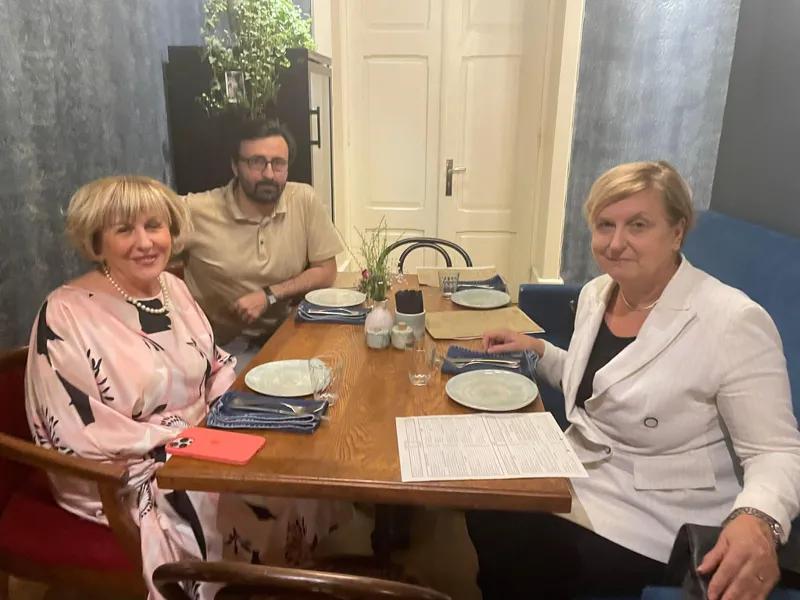 «Я встретилась с матерью Саакашвили Гиули Аласания и его другом Георгием Чаладзе» - что пишет Анна Фотыга