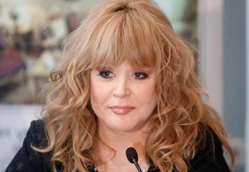 «Какое счастье, что меня ненавидят те люди, которых я всегда терпеть не могла… Были холопами, стали рабами», - что пишет Алла Пугачева