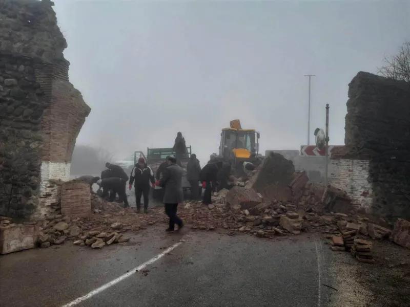 В Сигнахи в результате аварии обрушилась историческая арка