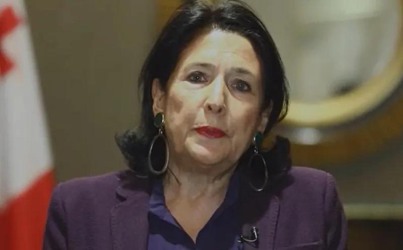 «Если вы надеетесь на меня, я действительно надеюсь на вас. Я горжусь молодежью Грузии» - обращение Саломе Зурабишвили