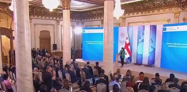 Президент – Все грузины имеют право на возвращение гражданства