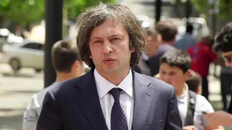 По заявлению Ираклия Кобахидзе, правящая команда учтет просьбу европейских партнеров и не будет принимать закон о деолигархизации до декабря