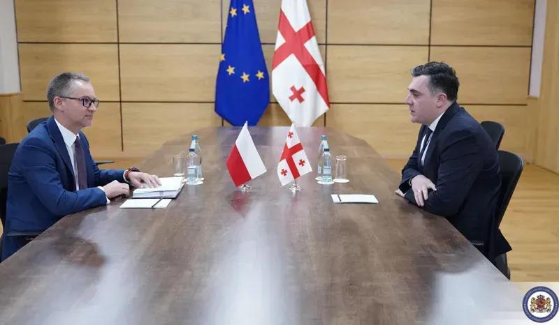 МИД распространяет заявление после встречи с исполняющим обязанности посла Польши в Грузии – что сказал польский дипломат о том, что произошло в «Вивамеде»?