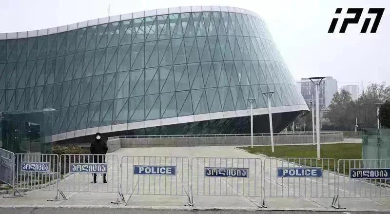 МВД о возможном исчезновении гражданина России – Записи камер подтверждают, что человек уехал на такси в сторону села Кирбали – По словам опрошенных, он пересек линию оккупации по своей воле