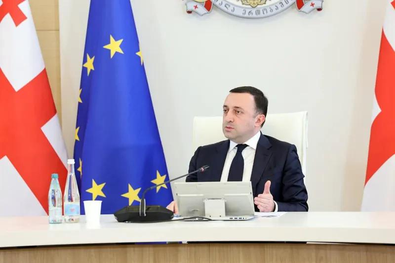 Премьер поручил министру юстиции разработать проект строительной амнистии