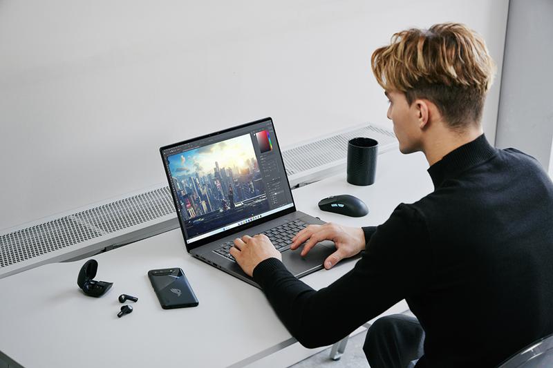 Игровая эволюция: Откройте мир нового ROG Zephyrus G16