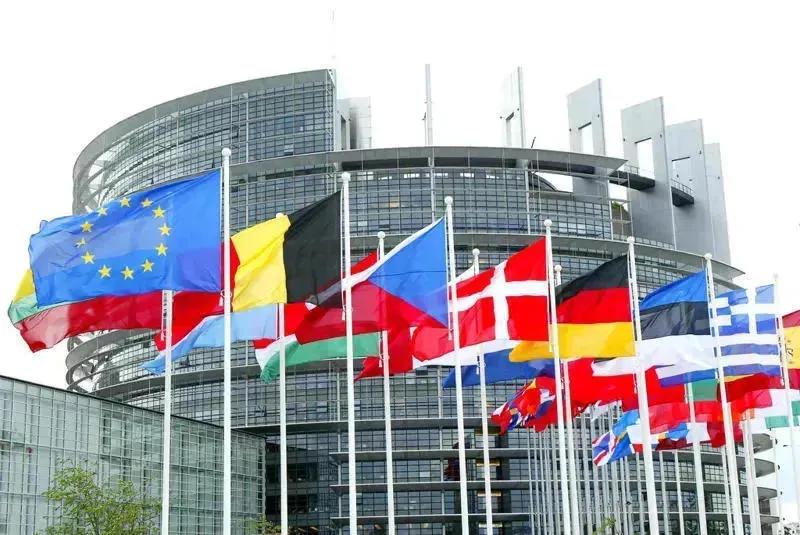 22 европарламентария – Мы понимаем и поддерживаем тот факт, что в случае регрессивных процессов Грузии на пути к ЕС Еврокомиссии, возможно, придется вернуться к исходным позициям процесса расширения