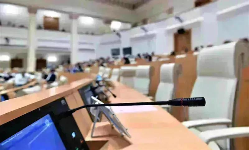 Парламент принял в первом чтении, 83 голосами законопроект «О прозрачности иностранного влияния»