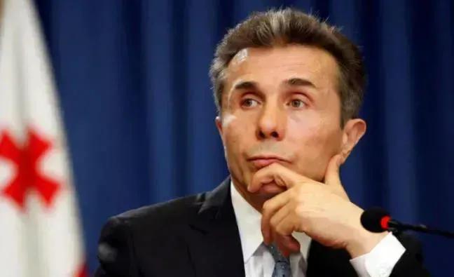 По информаци СГБ, ведется расследование по факту подготовки убийства Бидзины Иванишвили при организации и финансировании находящихся в Украине бывших грузинских высокопоставленных чиновников