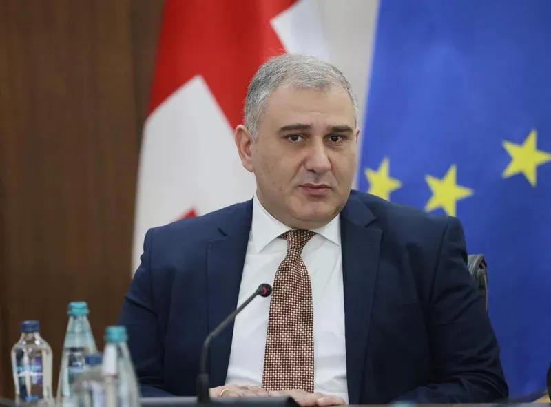 По информации Михаила Сарджвеладзе, Национальному центру по контролю заболеваний будет прекращена помощь США в размере около 2 млн лари