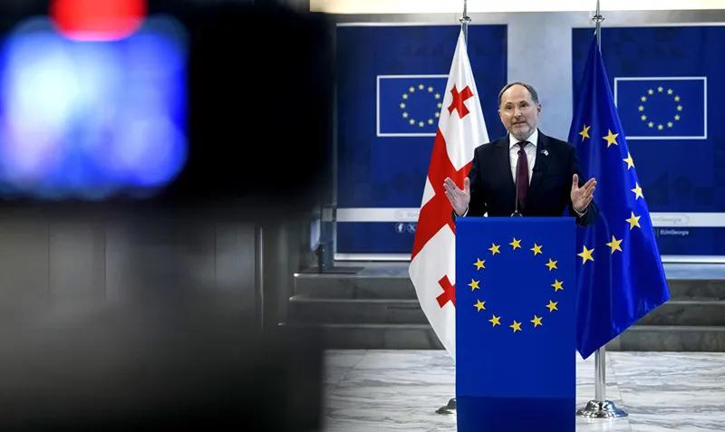 Посол ЕС - Вопрос Грузии 16 декабря обсудят члены ЕС - На столе все варианты, включая возможность прекращения режима безвизового сообщения