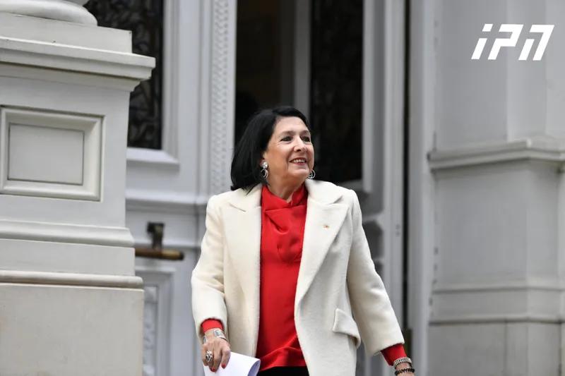 Саломе Зурабишвили – Отсюда я выйду вместе с вами и буду вместе с вами – С собой я забираю легитимность