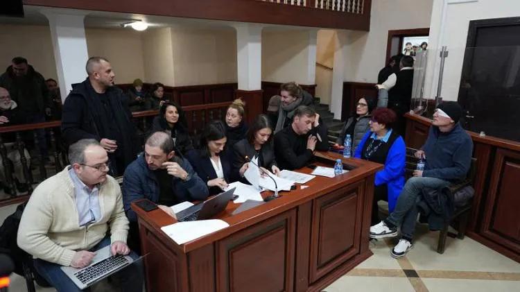 Кутаисский городской суд признал правонарушителями  9 лиц, в том числе Нино Катамадзе, Ладо Апхазава, Майю Цирамуа и журналистов и наложил штраф - по 5000 лари