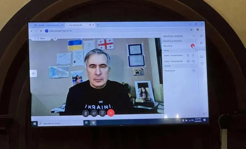 По делу о растрате бюджетных средств суд приговорил Михаила Саакашвили к 9 годам заключения, а Теймураза Джанашия -  к штрафу в размере 300 000 лари