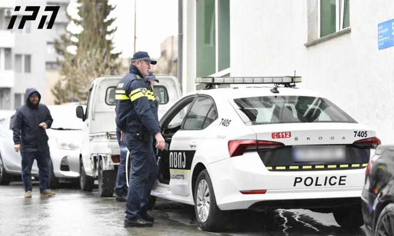 «Убит мужчина в возрасте до 50 лет, обвиняемый не сбежал... его задержали на месте» -   подробности убийства в Глдани