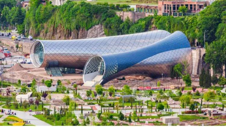 «Кувшины Рике» проданы