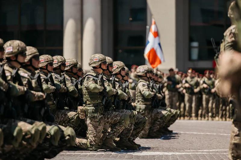 Идет подготовка к Дню независимости — Помимо площади Свободы, призывники присягнут еще в пяти исторических местах в масштабе страны