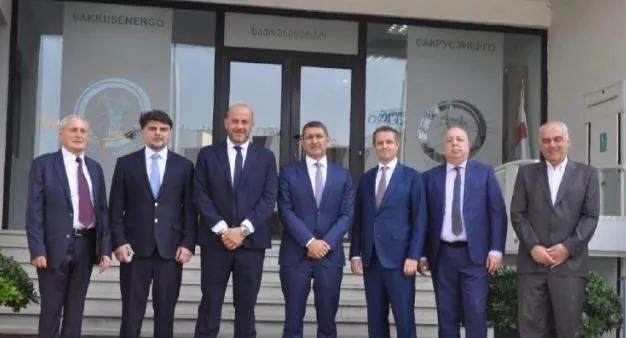 В Грузию с рабочим визитом приезжал глава государственной компании "Россети”