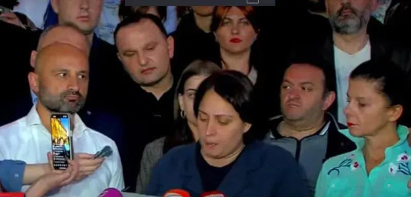 8 оппозиционных партий отказываются от участия в выборах местного самоуправления